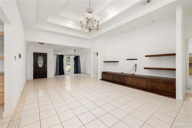 Photo - 421 E Shasta Ave