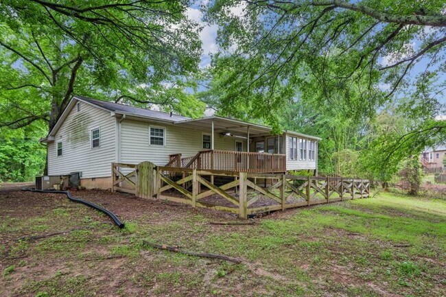 Photo - 3024 Bob Cox Rd