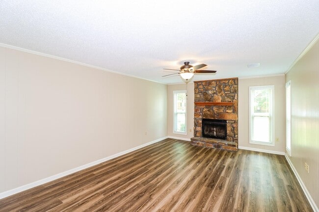 Photo - 5829 Lake Port Dr