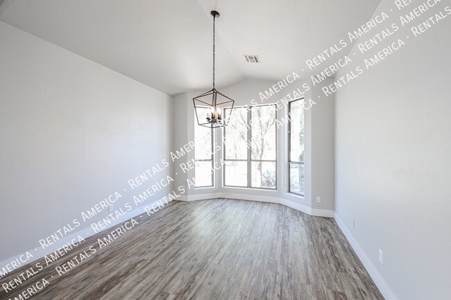 Photo - 2355 N Travis Cir