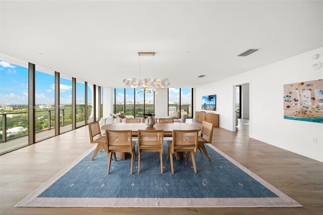 Photo - 2678 Tigertail Ave Unidad 1101