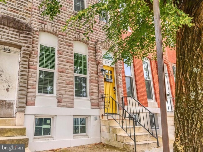 Photo - 555 Presstman St