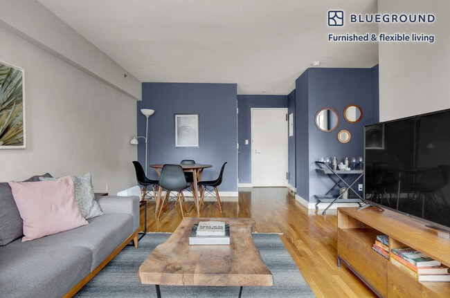 Photo - 101 W 15th St Unit FL5-ID136