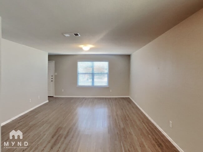 Photo - 9527 Apple Ridge Ln