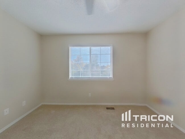 Photo - 6385 Nassau Ct