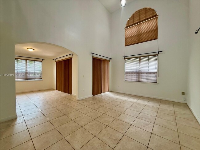 Photo - 14047 SW 155th St