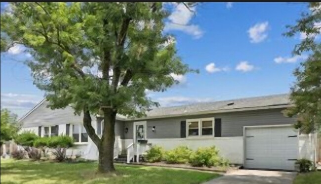 Building Photo - 2929 Hilton Ave