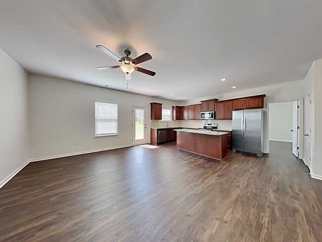 Photo - 6145 Watsonia Drive