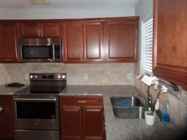 Photo - 1606 Quail Run