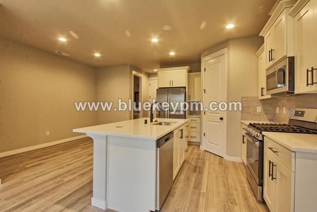 Photo - 3 Bed, 2.5 Bath Townhome Near WSU and Legacy Salmon Creek