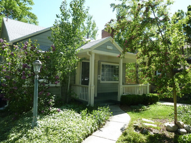 Building Photo - 718 E 2nd Ave Rental