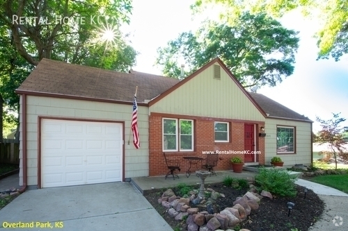 Building Photo - 6621 W 73rd St Rental