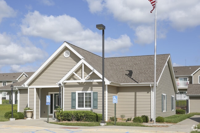 Photo - Hickory Hills Residences