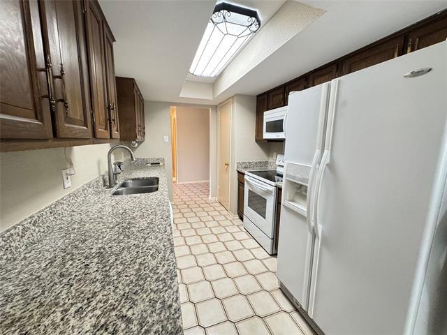 Photo - 419 Shady Brook Dr