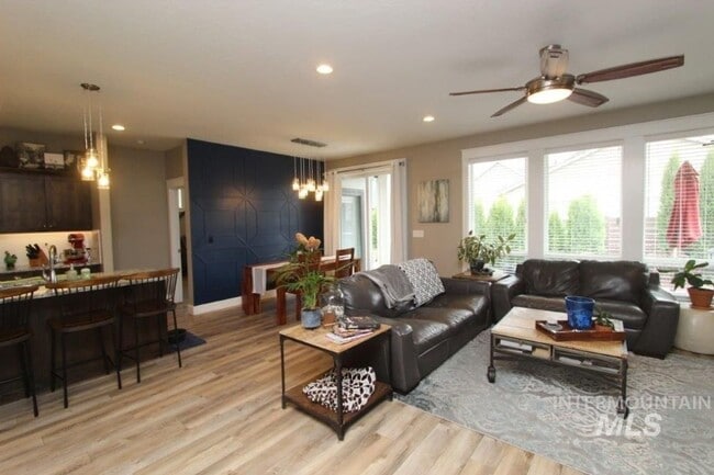 Photo - Must See Kuna Home in Mineral Springs Subd...