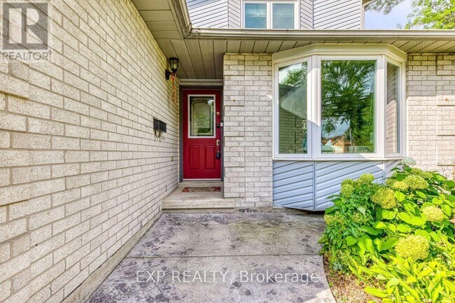 Photo - 1060 Glendor Ave
