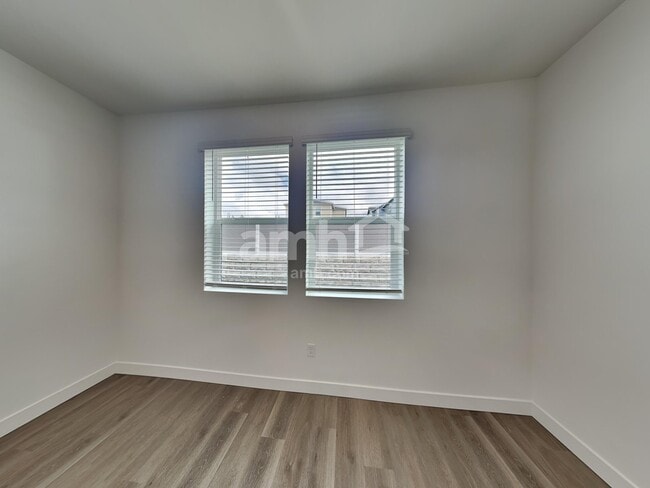 Photo - 4931 86th Ave NE