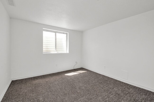 Photo - 2070 N 650 W