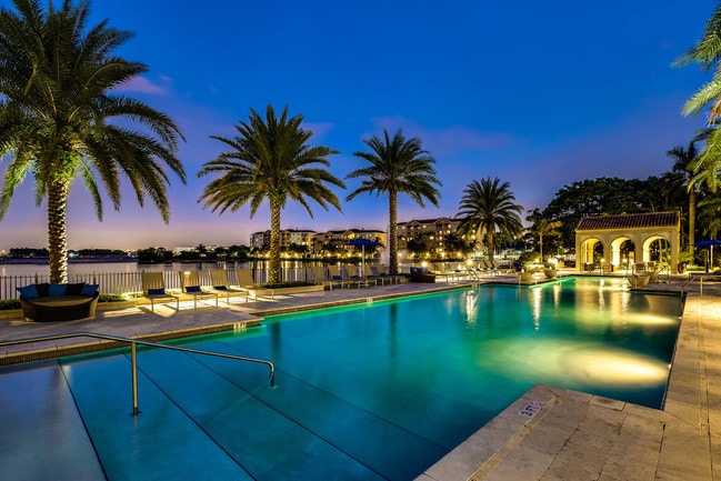 Views of the lake from the pool deck - Windsor at Doral