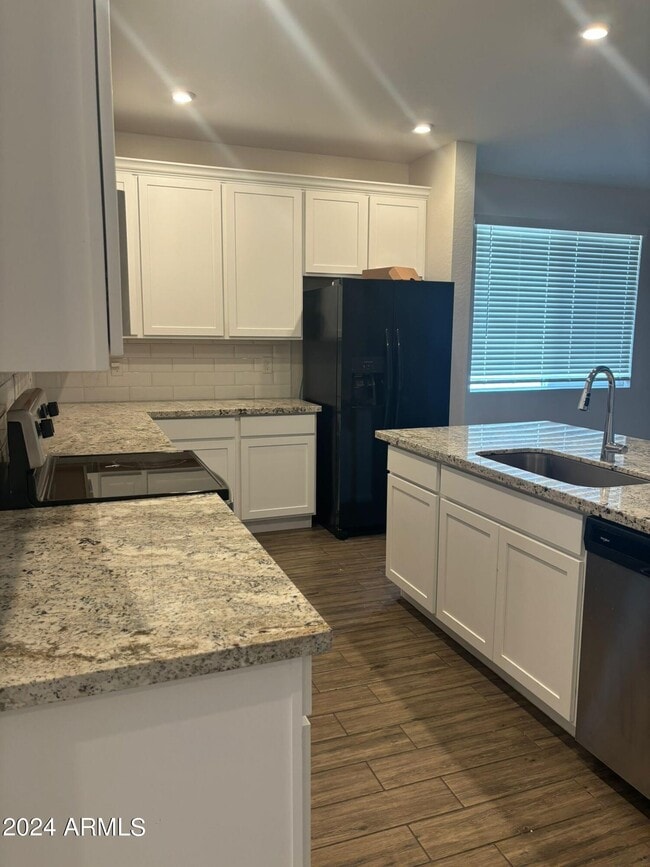 Photo - 2002 E Brooklyn Dr