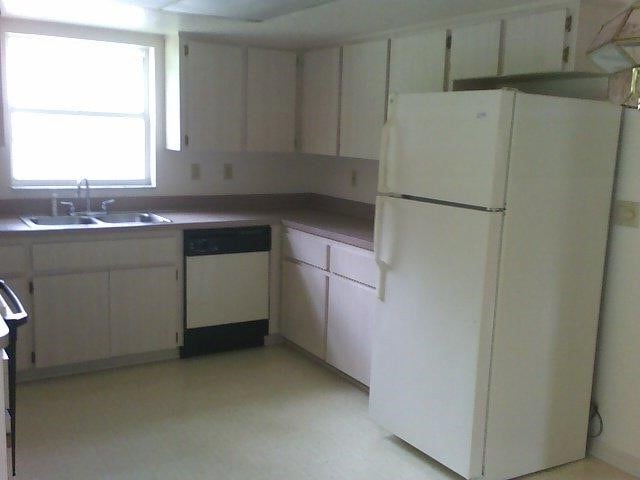 Building Photo - 7429 Mead Dr Rental