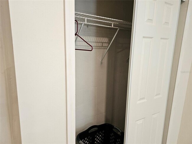 Photo - 557 Eagle Ct