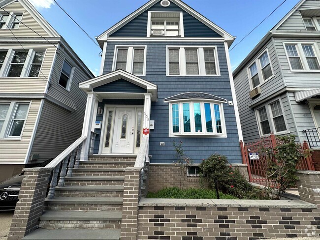 Building Photo - 308 Stegman Pkwy Rental