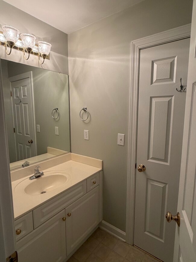 Photo - 175 Alpine Ct