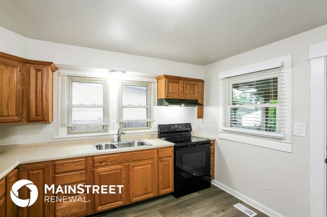 Photo - 935 N Gibson Ave