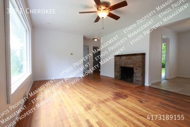 Photo - 309 E Cherokee St