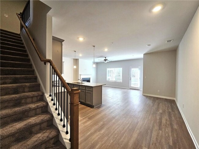 Photo - 338 Lanier Cir