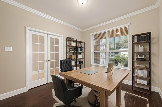 Photo - 10006 Forrester Trail