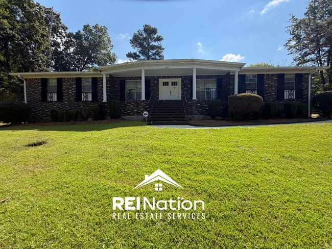 Building Photo - MASSIVE BESSEMER RENTAL! 4BR/2.5BA | High Ceilings & Brick Fireplace | 2-Car Garage!