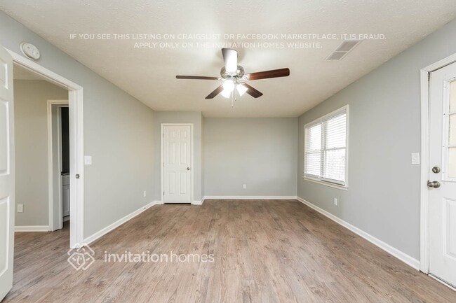 Photo - 3201 Beuhlah Way SE