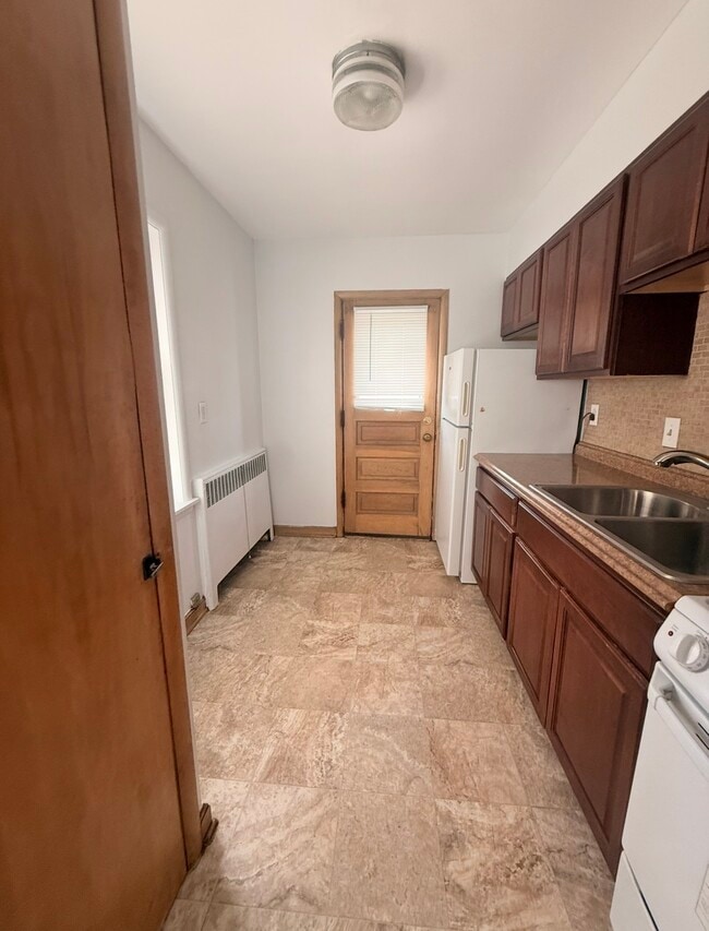 Photo - 4002 N Farwell Ave Unit 6