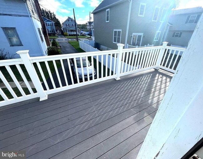 Photo - 18 Mercer Ave Unit GARAGE APARTMENT