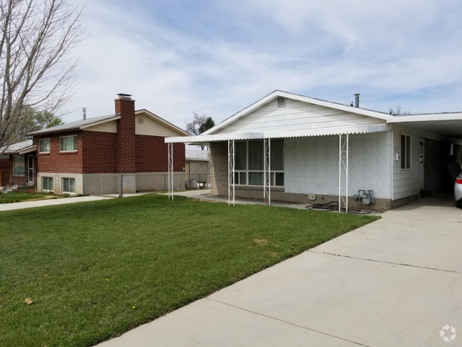 Building Photo - 1005 E Diamond Way Rental