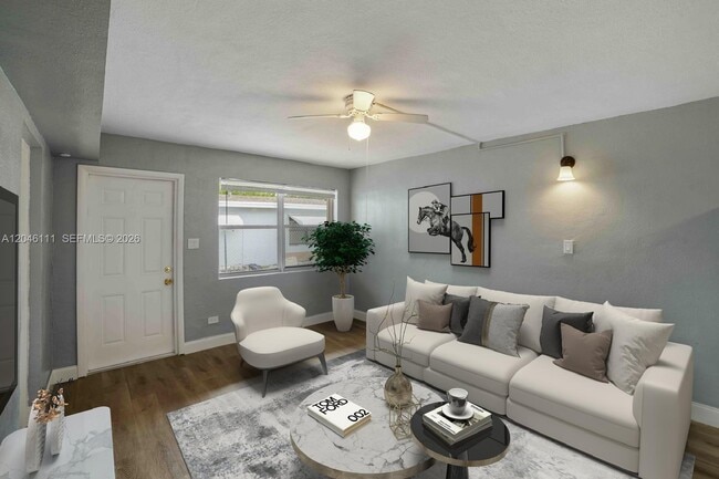 Building Photo - 817 NW 12th Ave Unit 2