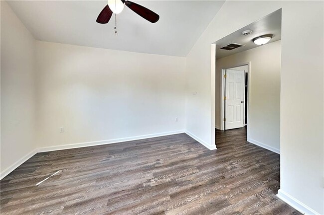 Photo - 232 Chappell Rd NW