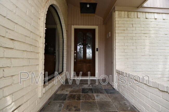 Photo - 3410 Plum Brook Ln