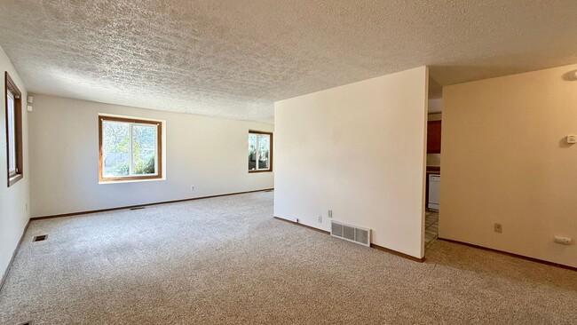 Photo - Move in Ready home on Piros