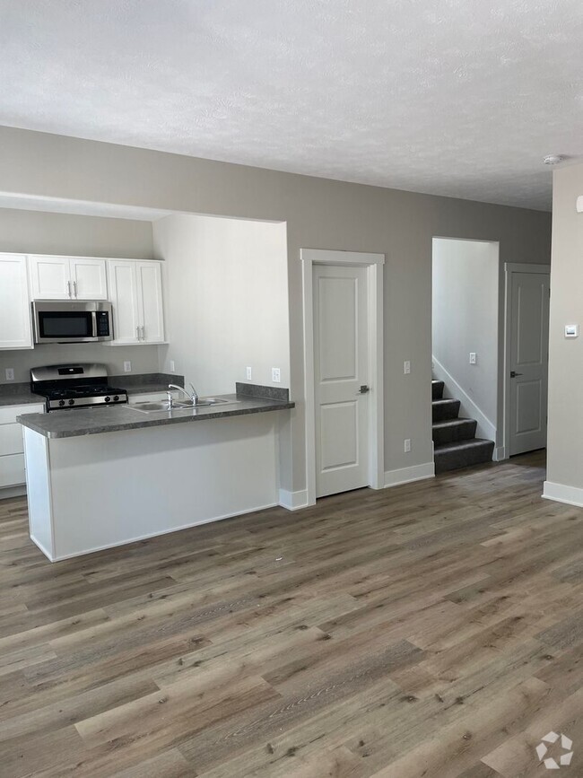 Building Photo - A great find! Rental