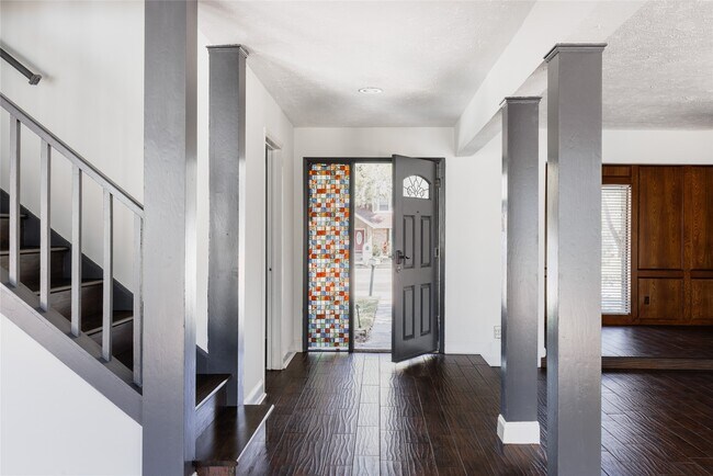 Photo - 1210 Westgreen Blvd