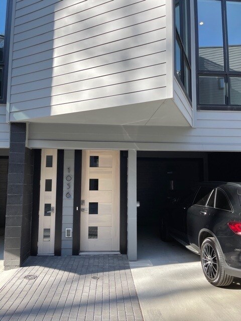 Photo - 1058 Kenilworth Ave