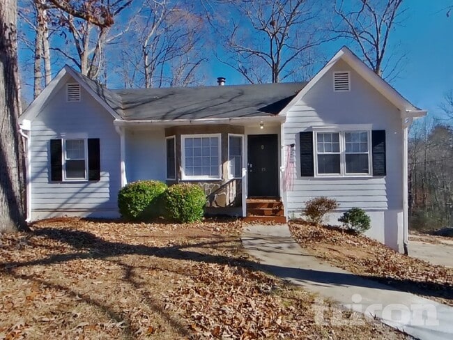 Building Photo - 15 Gregory Ln