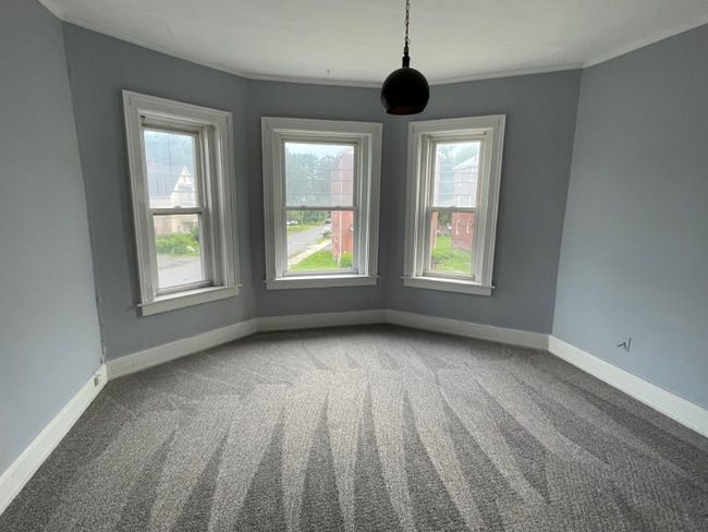 Photo - 643 W Main St Apartment Unit 2-W