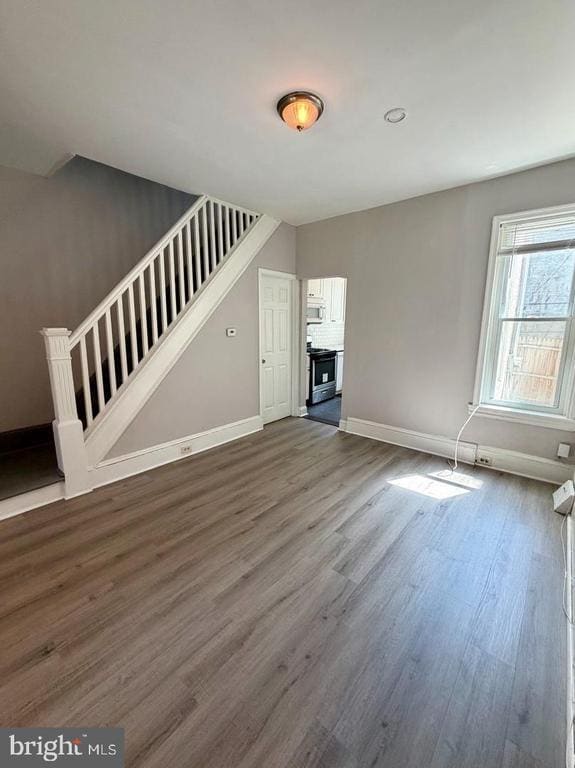 Photo - 2555 N Hollywood St