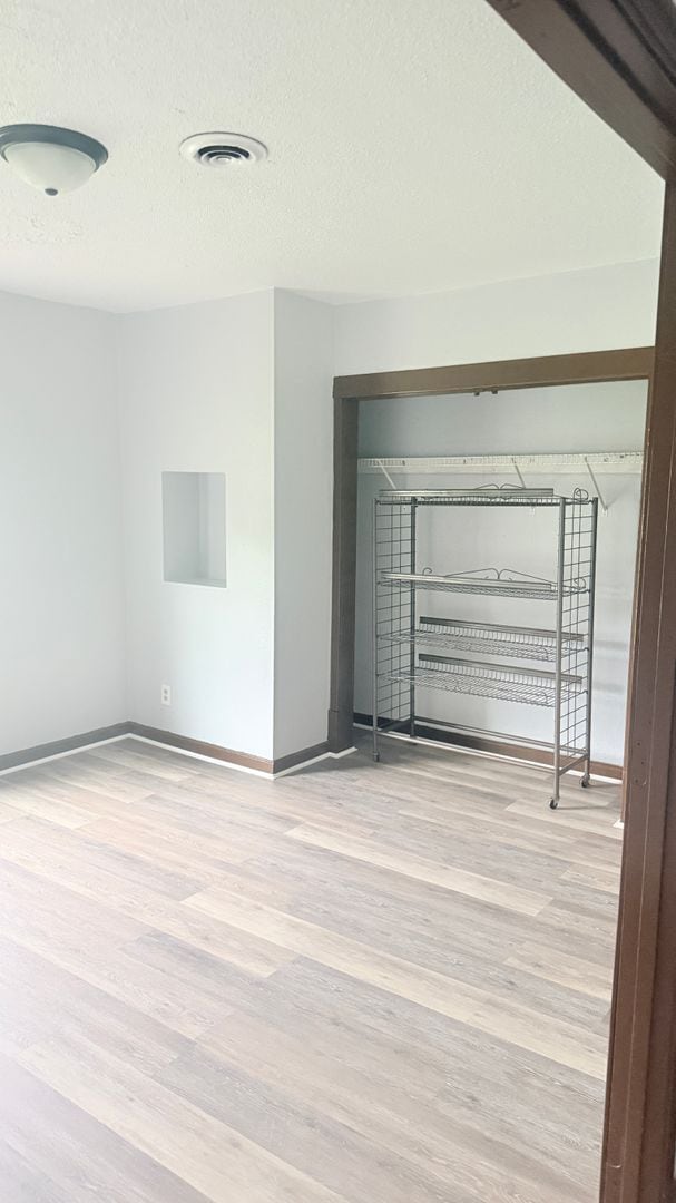 Photo - 501/503 S walnut St Unit 503 S walnut apartment 2