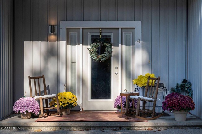 Building Photo - 166 Jefferson St Unit 4