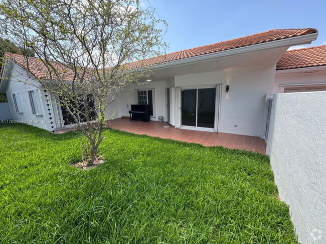 Building Photo - Northwest 149th Terrace, Hialeah, FL 33018... Rental